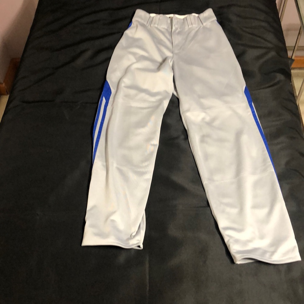 Men’s Adidas baseball pants. Size medium, grey